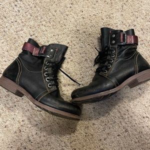 Fly London combat boot size 39